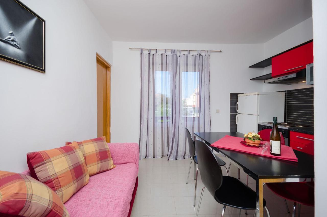 Apartments Helena 洛帕 外观 照片